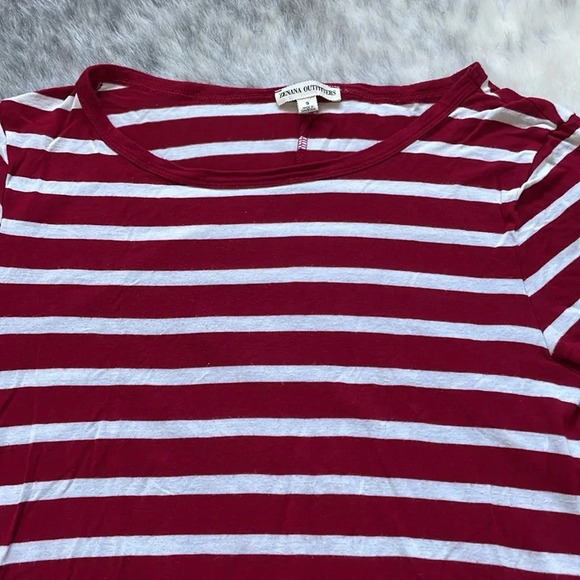 🔥4/$20 Zenana Outfitters Shirt - Picture 2 of 9